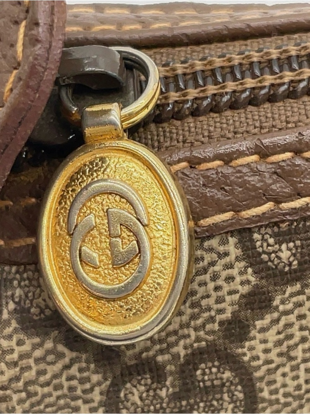 Vintage Gucci GG Supreme Web Crossbody Bag 🌟 - Picture 15 of 16